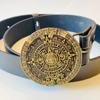 Boucle de ceinture avec des symboles aztèques ou mayas avec un soleil ,  couleur bronze